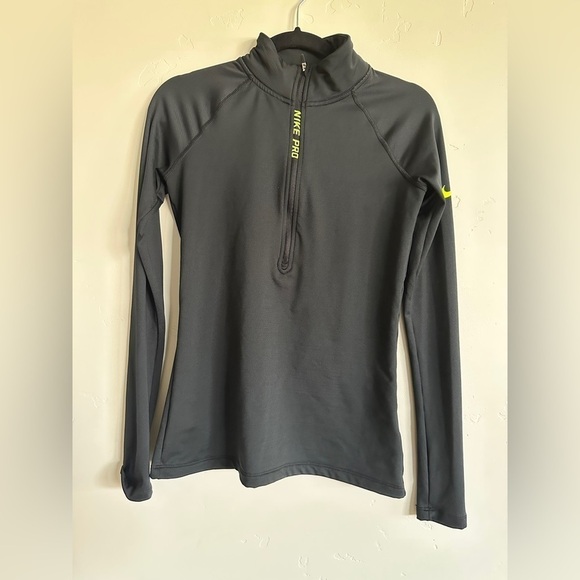 Nike pro hyper warm women’s black quarter zip long sleeve size medium - Picture 1 of 4
